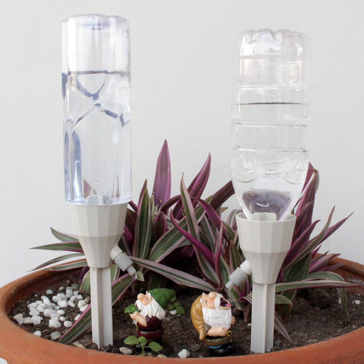 2 set Gnome Automatic Watering - đánh giá và giá Smart Garden Watering Can